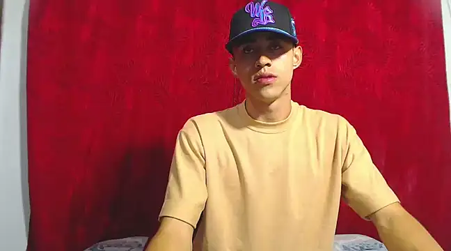 Snapshot of Cris_steban1 chatting on 7, 1, 2025 Cris steban1 online show from 7, 1, 2025