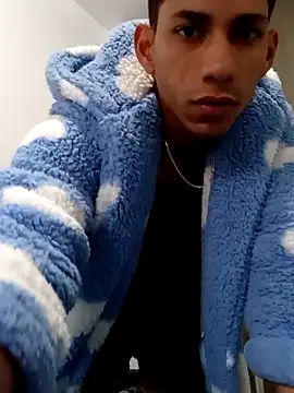 Snapshot of Mikeherz777 chatting on 26, 1, 2025 Mikeherz777 online show from 26, 1, 2025