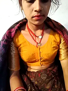 Snapshot of Amaya_Bajwa chatting on 1, 2, 2025 Amaya Bajwa online show from 1, 2, 2025