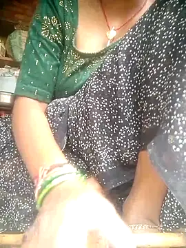 Snapshot of Amaya_Bajwa chatting on 1, 10, 2025 Amaya Bajwa online show from 1, 10, 2025