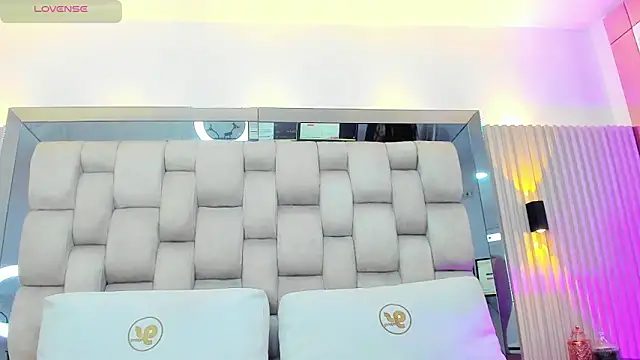 ashlyn parker online show from 23, 2, 2025