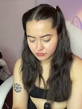 Camila pinkk online show from 5, 6, 2026