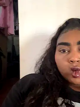 Snapshot of Aliana_Ross chatting on 15, 9, 2025 Aliana Ross online show from 15, 9, 2025