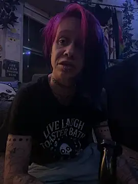 Snapshot of trashbrat chatting on 12, 5, 2026 trashbrat online show from 12, 5, 2026