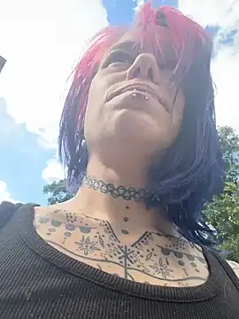 Snapshot of trashbrat chatting on 20, 5, 2026 trashbrat online show from 20, 5, 2026