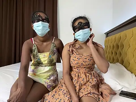 Snapshot of Tatoo_girl chatting on 9, 3, 2025 Tatoo girl online show from 9, 3, 2025