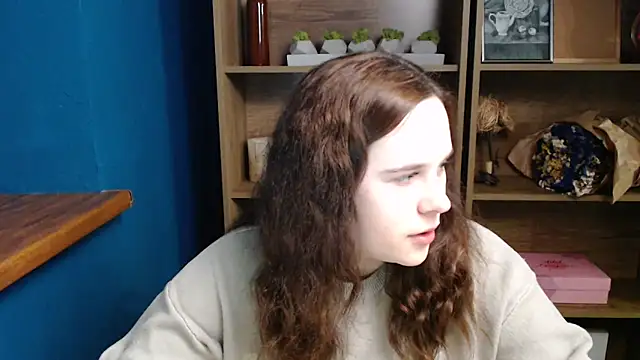 Snapshot of mini_girly chatting on 15, 12, 2025 mini girly online show from 15, 12, 2025