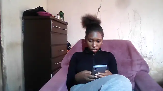 Hotdaily04 online show from 23, 9, 2025