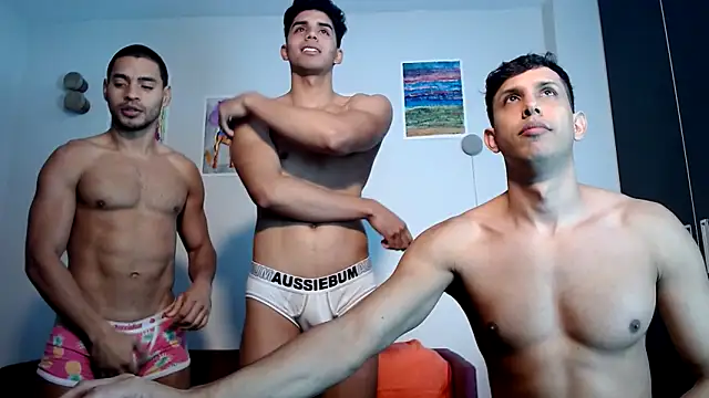 HOTLATINO2025 online show from 15, 10, 2025