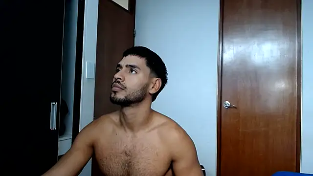 Snapshot of HOTLATINO2025 chatting on 26, 5, 2026 HOTLATINO2025 online show from 26, 5, 2026