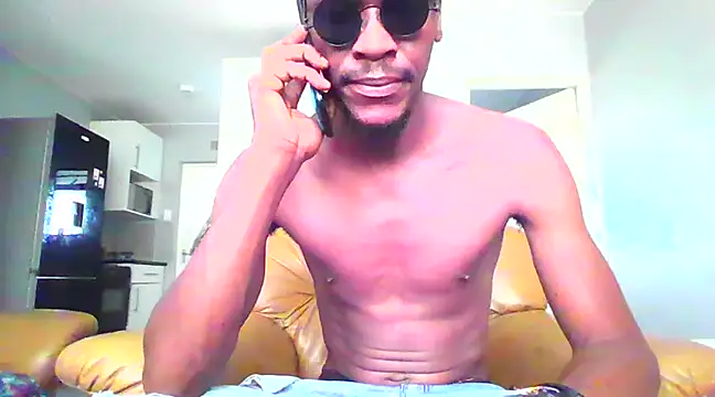 Snapshot of 1NakedTruth chatting on 4, 2, 2025 1NakedTruth online show from 4, 2, 2025