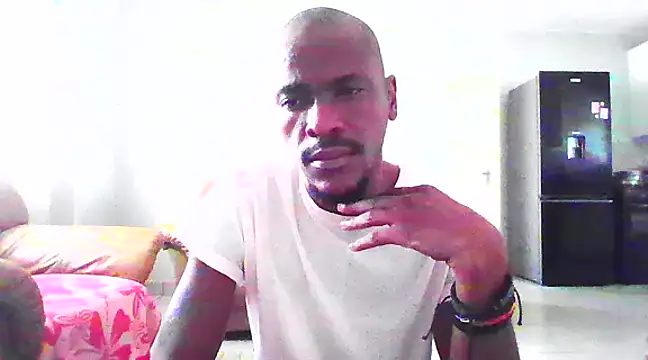 Snapshot of 1NakedTruth chatting on 5, 2, 2025 1NakedTruth online show from 5, 2, 2025