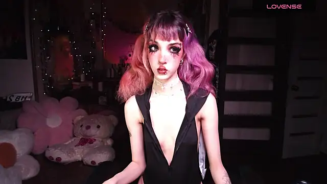 Snapshot of Ink__pleasure chatting on 6, 5, 2026 Ink pleasure online show from 6, 5, 2026
