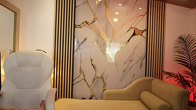 Emma Walkerr  online show from 10, 4, 2026