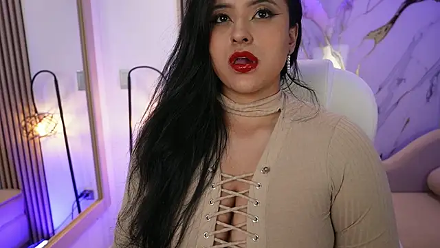 Emma Walkerr  online show from 15, 4, 2026