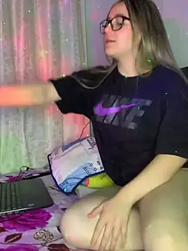 LunaShine  online show from 13, 2, 2025