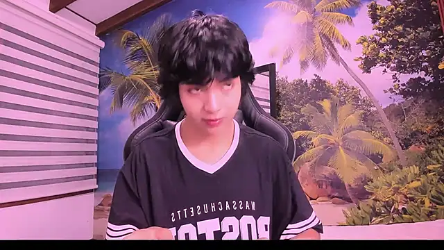 AllanYong18 online show from 11, 2, 2025