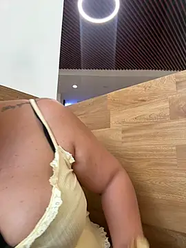 Snapshot of karla_hotgirl chatting on 16, 7, 2026 karla hotgirl online show from 16, 7, 2026