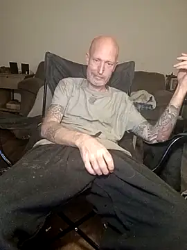 Snapshot of filthymind619 chatting on 18, 11, 2025 filthymind619 online show from 18, 11, 2025