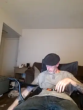 Snapshot of filthymind619 chatting on 20, 11, 2025 filthymind619 online show from 20, 11, 2025