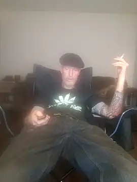Snapshot of filthymind619 chatting on 25, 11, 2025 filthymind619 online show from 25, 11, 2025