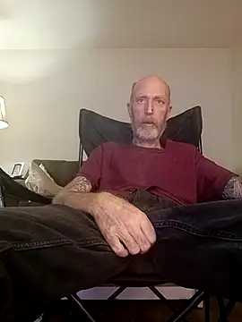 Snapshot of filthymind619 chatting on 20, 12, 2025 filthymind619 online show from 20, 12, 2025