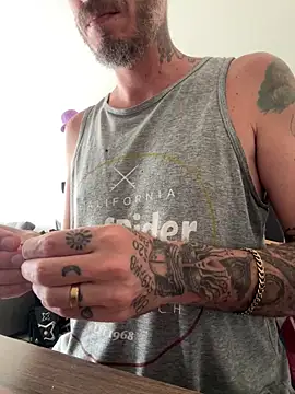 Snapshot of xtrppyx chatting on 22, 9, 2025 xtrppyx online show from 22, 9, 2025