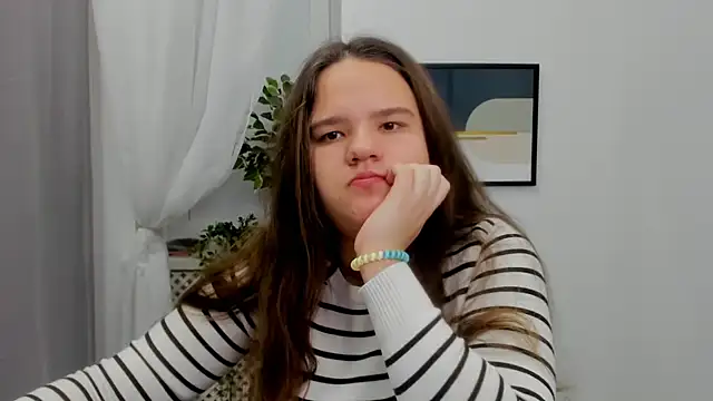 AdeleCruz online show from 7, 2, 2025