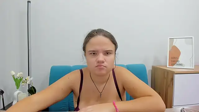 AdeleCruz online show from 11, 10, 2025