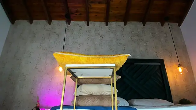 Snapshot of Marttina_Ruiz chatting on 16, 12, 2025 Marttina Ruiz online show from 16, 12, 2025