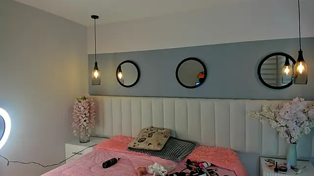 Snapshot of chelsea_bolton_ chatting on 6, 4, 2026 chelsea bolton online show from 6, 4, 2026