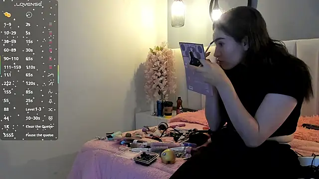 Snapshot of chelsea_bolton_ chatting on 7, 4, 2026 chelsea bolton online show from 7, 4, 2026