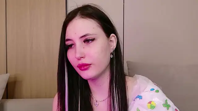 EmmaLawrens online show from 15, 4, 2026