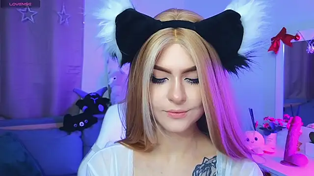 Emily  Mooree online show from 2, 2, 2025