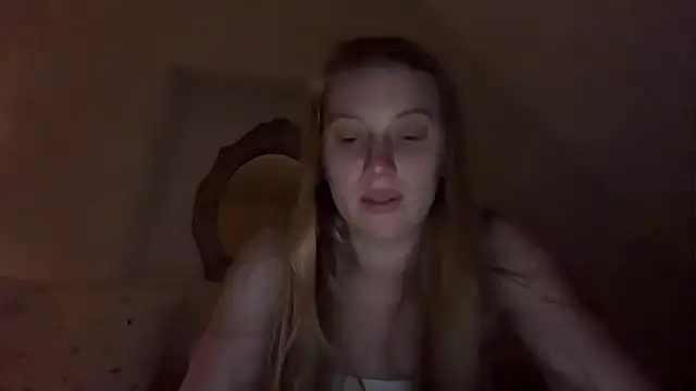 Snapshot of Ella-82 chatting on 24, 6, 2026 Ella-82 online show from 24, 6, 2026