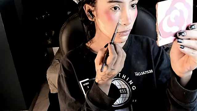 Snapshot of vaiolethsan__ chatting on 31, 1, 2026 vaiolethsan online show from 31, 1, 2026