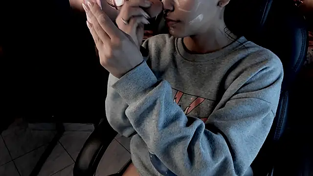 Snapshot of vaiolethsan__ chatting on 24, 2, 2026 vaiolethsan online show from 24, 2, 2026