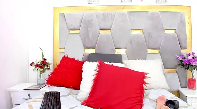 electrastunningx online show from 27, 2, 2025