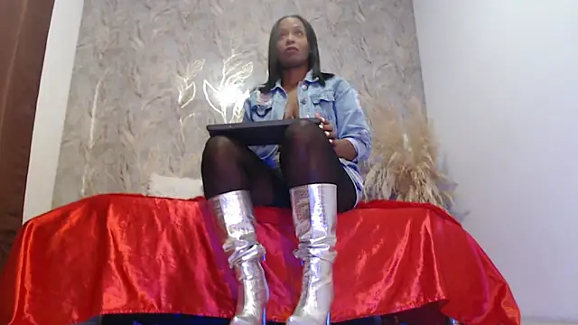 RAICHELLCOOPER1 online show from 30, 11, 2025