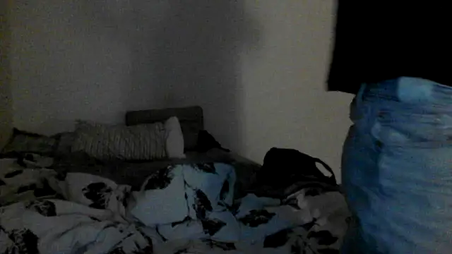 allnaked00 online show from 17, 4, 2026