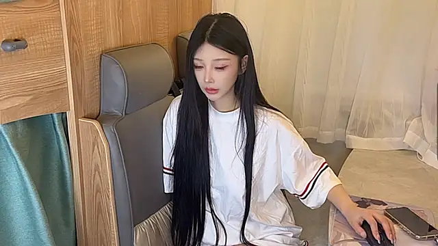 Snapshot of muyan_00 chatting on 22, 11, 2025 muyan 00 online show from 22, 11, 2025