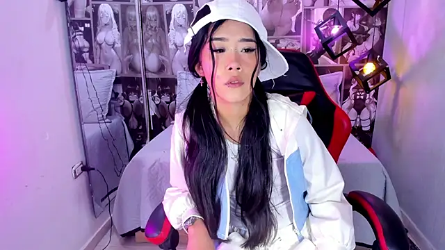 Snapshot of Lil_ceyy chatting on 10, 10, 2025 Lil ceyy online show from 10, 10, 2025