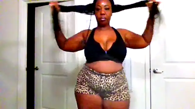 Snapshot of chocolatechipkukky85 chatting on 8, 7, 2026 chocolatechipkukky85 online show from 8, 7, 2026