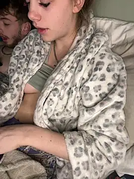 VioletxBlue online show from 8, 3, 2026