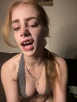 VioletxBlue online show from 17, 7, 2026