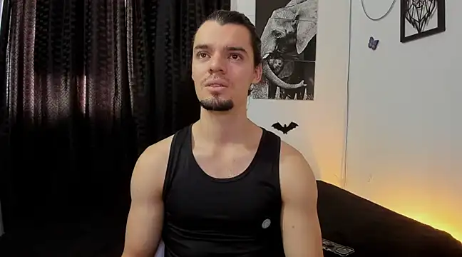 Snapshot of maxi_styles chatting on 23, 2, 2025 maxi styles online show from 23, 2, 2025