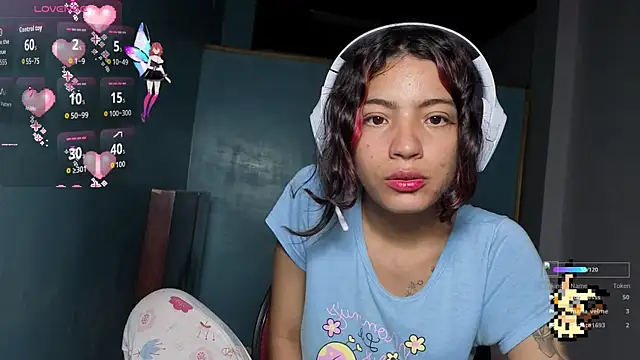 Lovelyamyy online show from 11, 11, 2025