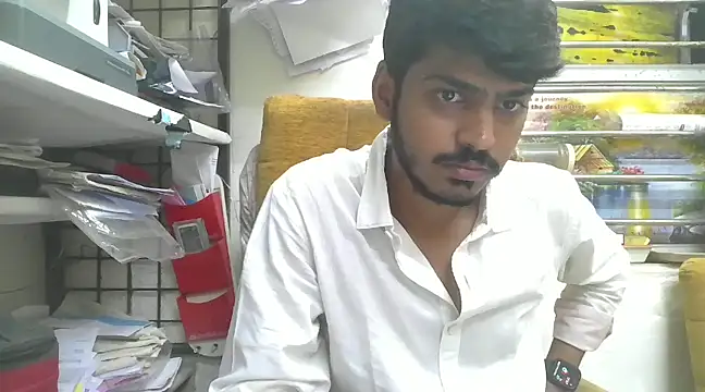 Snapshot of cute_modell chatting on 8, 2, 2025 cute modell online show from 8, 2, 2025