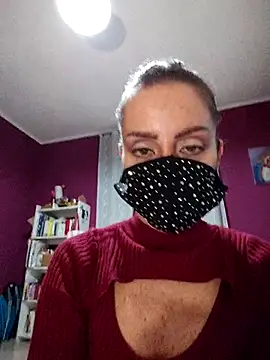 Akemi rossi online show from 6, 11, 2025