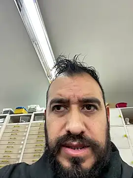 Snapshot of leonardohot1987 chatting on 21, 1, 2025 leonardohot1987 online show from 21, 1, 2025